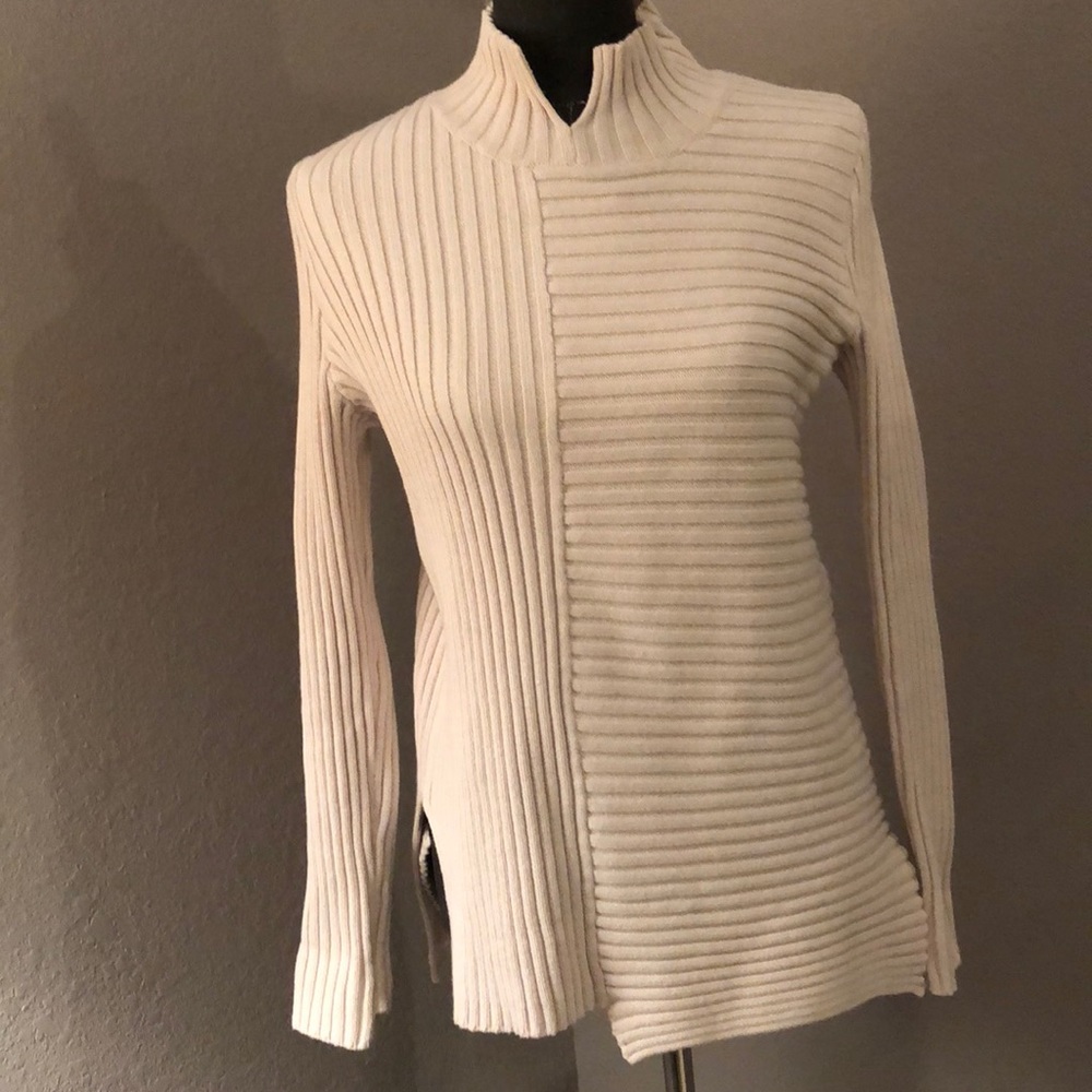 Cabi sweater